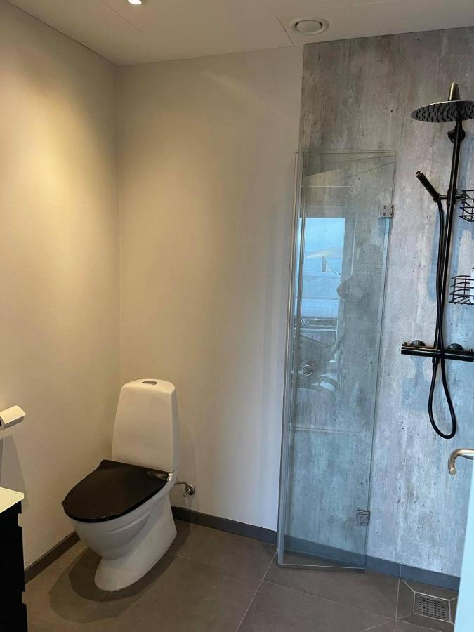 Modern Apartment With City & Oceanside View Tórshavn Exteriör bild